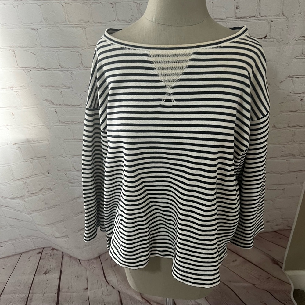 Striped Navy and White Women's Pullover